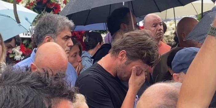 Halit Yukay'ın cenazesinde yakın arkadaşı Kıvanç Tatlıtuğ gözyaşlarını tutamadı