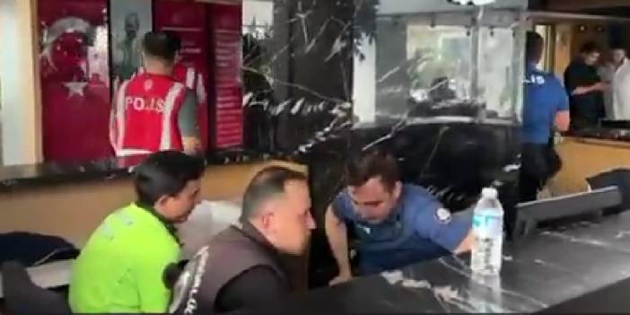 Mahmut Tanal, il binasındaki polis 'işgalini' görüntüledi