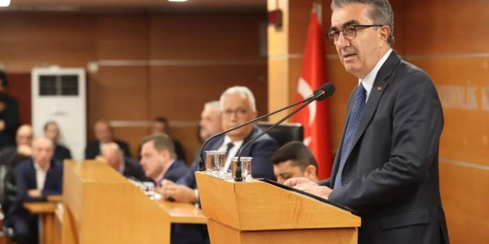 Özgür Çelik: "Bayrampaşa Belediye Başkanı ve beraberindekiler işkence koşullarında tutuluyor"