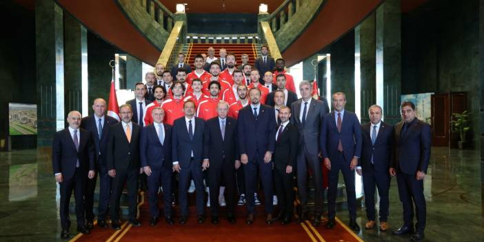 A Milli Basketbol Takımı'ndan Cumhurbaşkanı Erdoğan'a ziyaret
