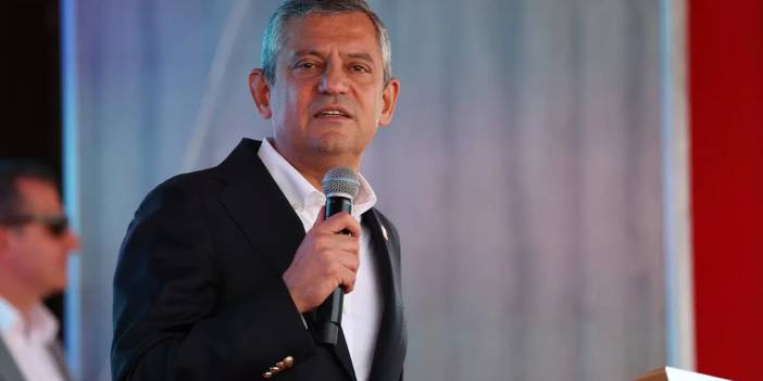 Özgür Özel’den Erdoğan’a: Terörist dediklerine çay ısmarladı