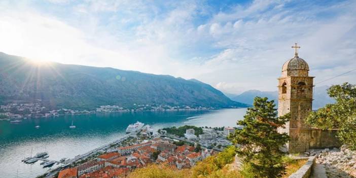 Türkler bıçaklı kavgaya karıştı, Karadağ'a vizesiz seyahat kaldırıldı