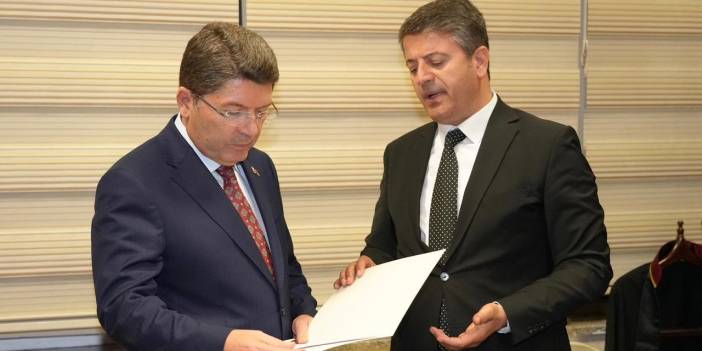 Tutdere: Depremde yıkılan binaların tazminatları kamu maliyesince karşılansın