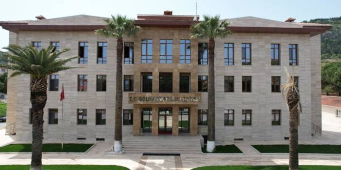 AKP'li Belediye Başkanı belediye arsalarını kendi üzerine geçirdi