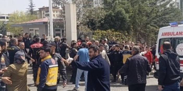 Maraş'ta okula silahlı saldırı: Bir öğretmen ve sekiz öğrenci hayatını kaybetti