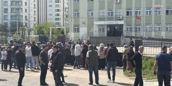 Diyarbakır’da okul yakınında havaya ateş açıldı, öğrenciler okuldan tahliye edildi