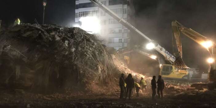 Depremde yıkılan Hamidiye Sitesi davasında müteahhide 21 yıl hapis cezası