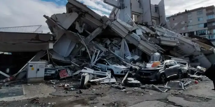 Depremde 43 kişi yaşamını yitirmişti... Selim Köse Apartmanı davasında tutuklu yok
