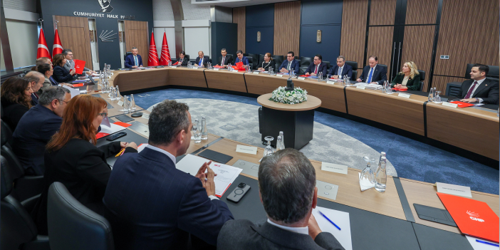 CHP'den "Burcu Köksal" açıklaması: Kimi hapsi tercih ediyor, kimisi de boyun eğiyor