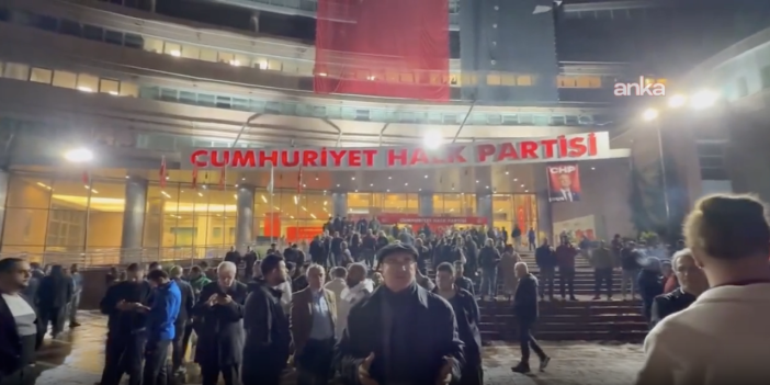 CHP Genel Merkezi önünde hareketli gece