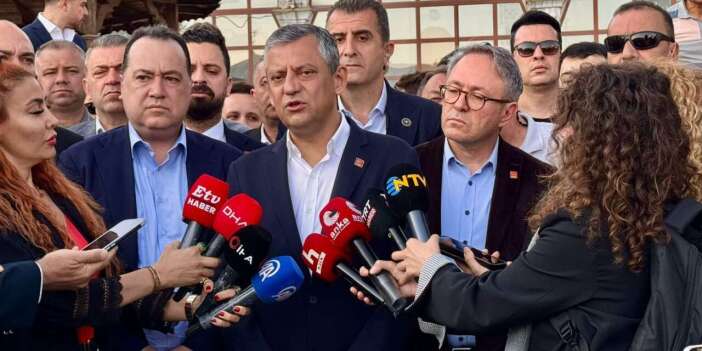 Özel: Kimse partisinden istifa etmesin, yeni parti kurulmayacak
