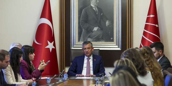 Özgür Özel: Bu artık parti içi bir mesele değil, Türkiye'nin demokrasi meselesi