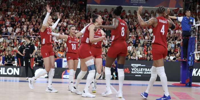 A Milli Kadın Voleybol Takımı, VNL Ankara etabında ikide iki yaptı
