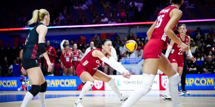 A Milli Kadın Voleybol Takımı, VNL'de ABD'ye 3-2 mağlup oldu