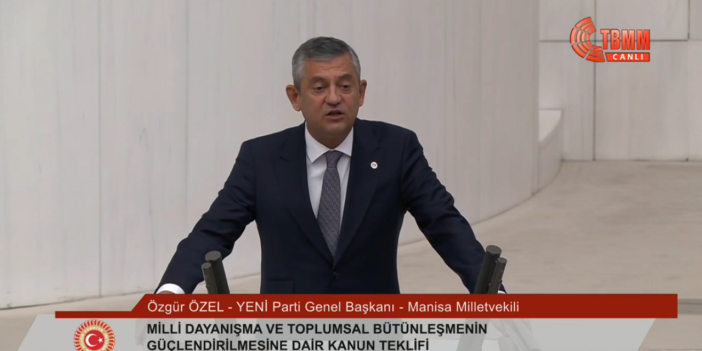Özgür Özel: Barışın önünde durmayacağız, bu yasaya evet diyeceğiz