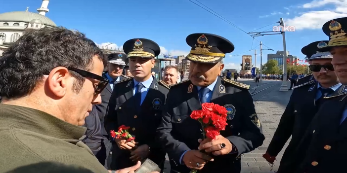 İBB zabıta müdürleri İstiklal'de karanfil dağıtmak istedi, polis engel oldu