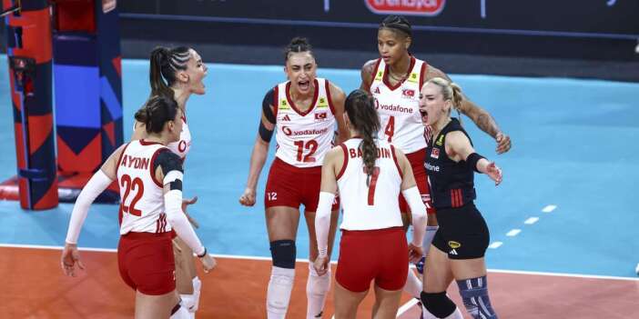 A Milli Kadın Voleybol Takımı, CEV Avrupa Şampiyonası'nda finale yükseldi