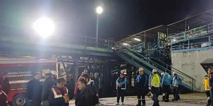Soma'da maden ocağında göçük: Hayatını kaybeden işçilerin sayısı 5'e çıktı