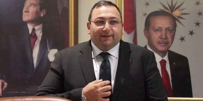 Üsküdar Belediye Başkan Vekili Dündar Ziya Gültekin trafik kazasında hayatını kaybetti