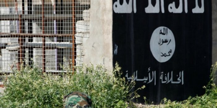 Suriye'de 2 askerin yakılması emrini verdiği belirtilen IŞİD kadısı Alwi gözaltına alındı