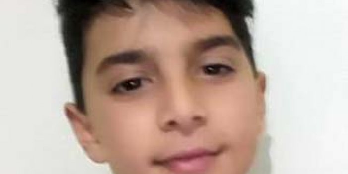 12 yaşındaki Enes, sokak köpeklerinin saldırısında ağır yaralandı