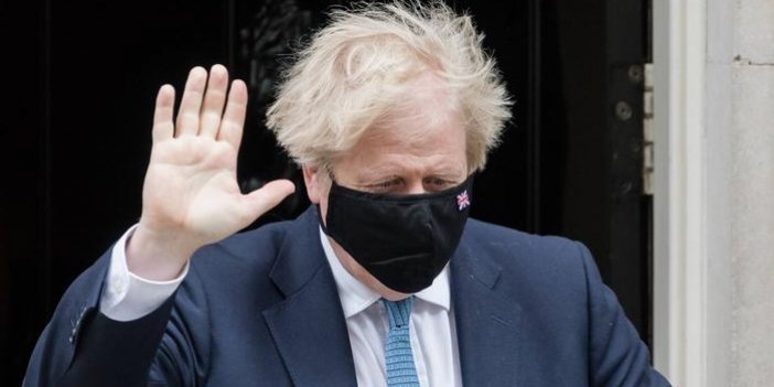 Boris Johnson, pandemi yasakları döneminde her cuma partiye katılmış