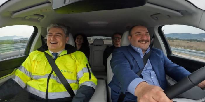 Nebati ve Varank TOGG'u sürdü: 'Uçtuk gerçekten'