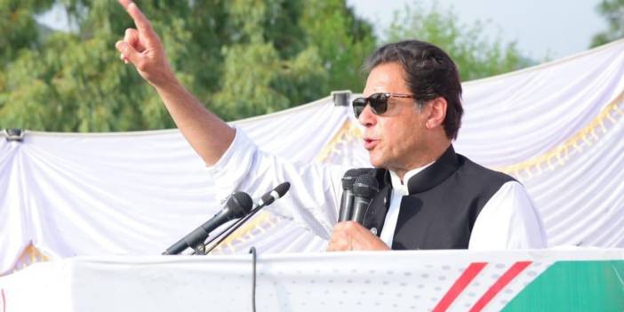 İddia: İmran Han iktidarda kalmak için kendi kendine darbe yapmaya kalkıştı