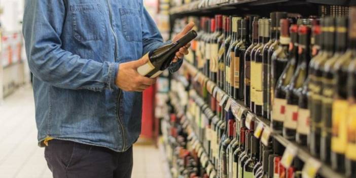 Alkol ve tütüne vergi zammı