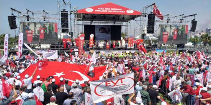 EYT'liler bir kez daha mitingde: Sandıkta hesap soracağız