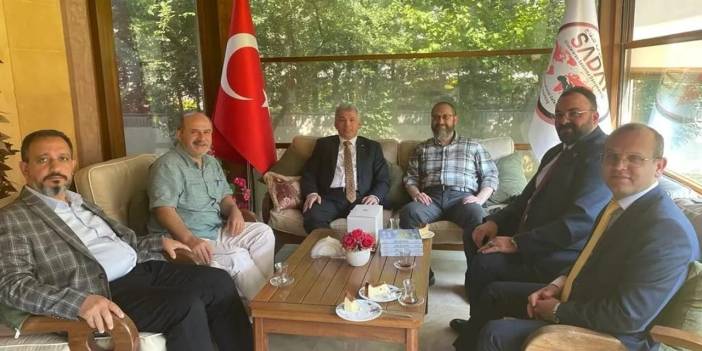 AKP'den SADAT'a çaylı pastalı ziyaret