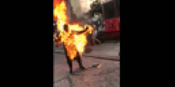 Galata Kulesi'nin önünde bir kişi kendini yaktı