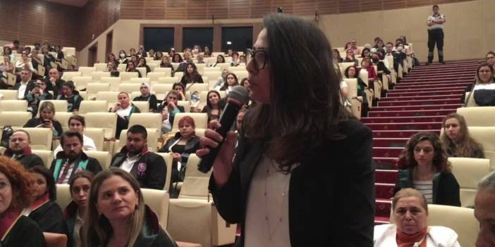 Sera Kadıgil: O bize sürtük diyor ama sayın başkan, kusura bakmayın da