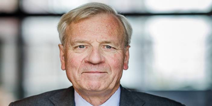 Eski NATO Genel Sekreteri Hoop Scheffer: Erdoğan'ın karşılığında ne aldığını merak ediyorum