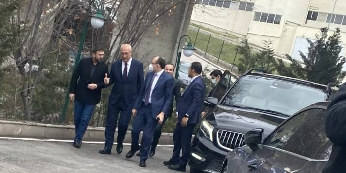 Demir Yumruk operasyonunda tutuklanan şüphelinin AKP'li bakan ve vekille fotoğrafı çıktı