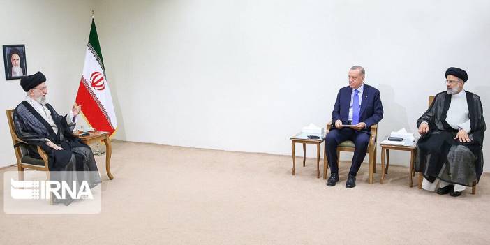 Hamaney'den Erdoğan'a Suriye uyarısı: Askeri saldırı teröristlerin lehine olur