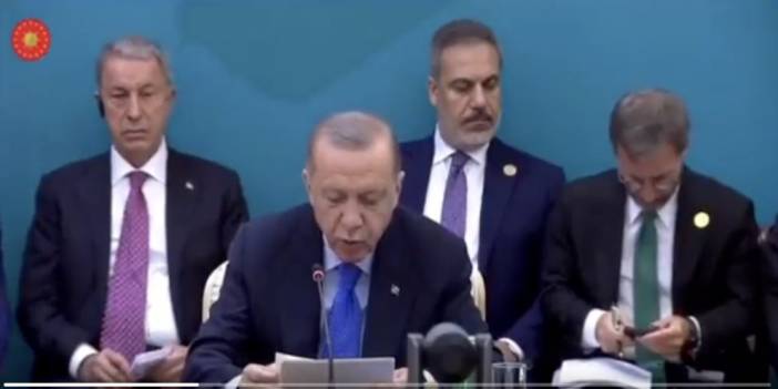 Tahran Zirvesi'nde Hakan Fidan'ın görüntüsü gündem oldu