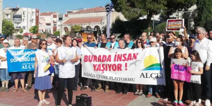 Aliağa'da 'asbestli gemi' protestosu: Ülkemiz, dünya gemilerinin çöplüğü değil
