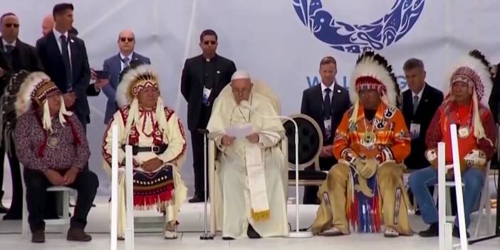 Papa Francis: Hristiyanların sömürgeci zihniyete verdiği destekten ötürü özür dilerim