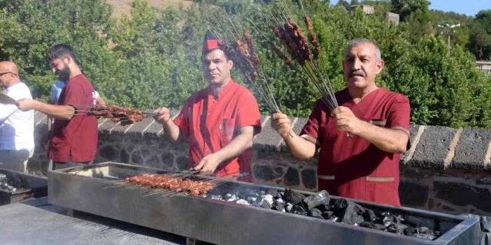 Diyarbakır'ın ciğer kebabı için tescil: Şenlik yaptılar