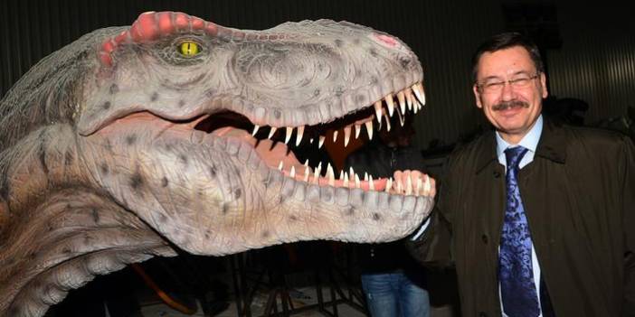 Melih Gökçek'ten Ankapark açıklaması: Bunlar benim aldığım dinozorlar değil