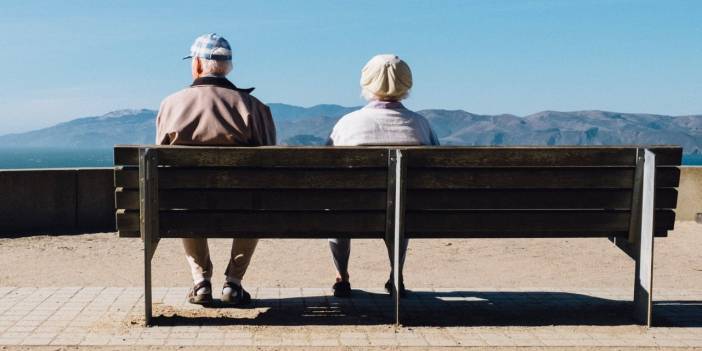 İPA'dan yaşlılık araştırması: Yüzde 38 geçinemiyor, yüzde 22’si ilacını alamıyor