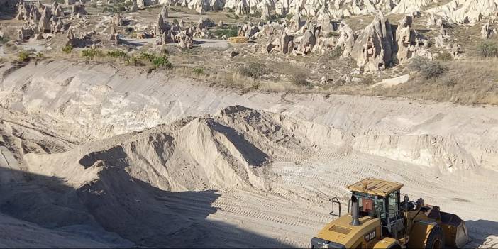 Kapadokya’da dozerler manastıra dayandı