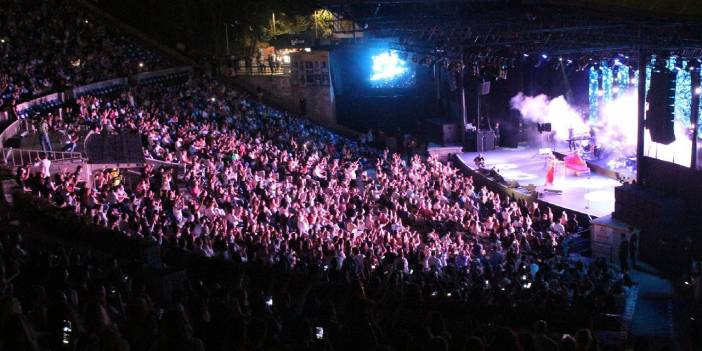 Festival iptalleri muhafazakar seçmene bir mesaj mı?
