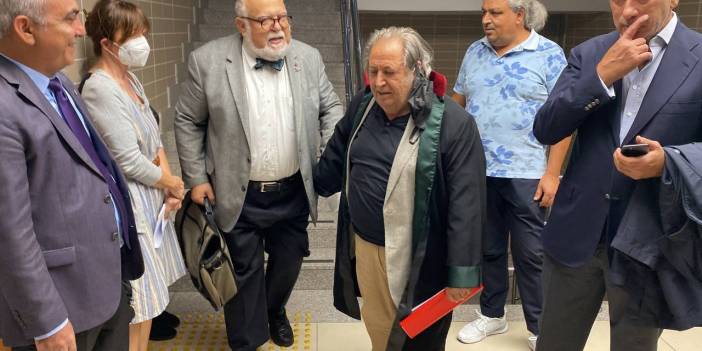 Celal Şengör ifade vermek için adliyede