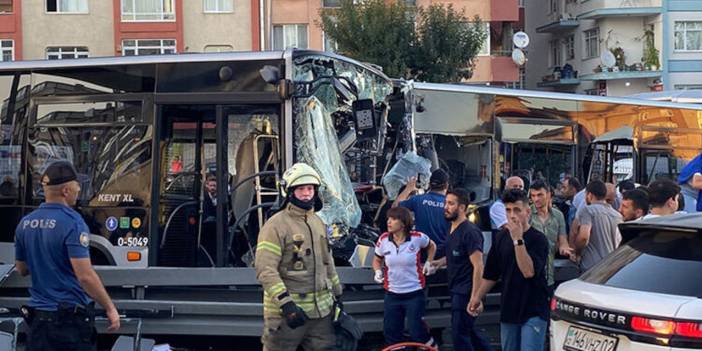 Avcılar'da iki metrobüs çarpıştı: 85 kişi yaralandı