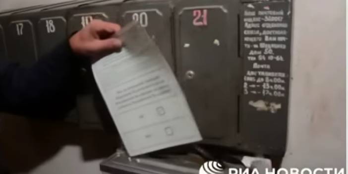 Ukrayna'da referandum: Kapı kapı dolaşan silahlı askerler tarafından yapılıyor