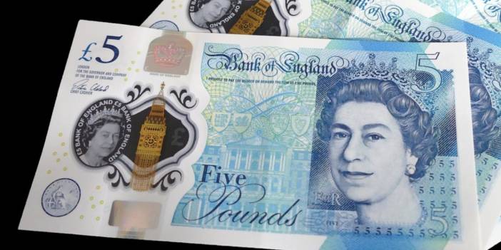 Sterlin dolar karşısında rekor seviyelere geriledi