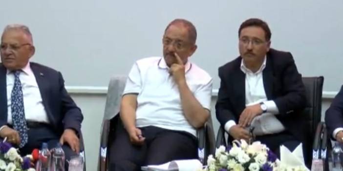 Özhaseki ve belediye başkanının katıldığı toplantıda mikrofon açık kaldı: He de geç gitsin