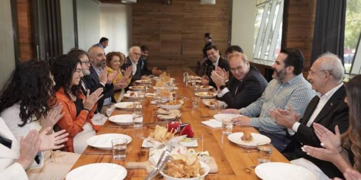 Kılıçdaroğlu ABD'de öğrencilerle buluştu: AB'nin demokratik standartlarını kendi ülkemize getirebiliriz